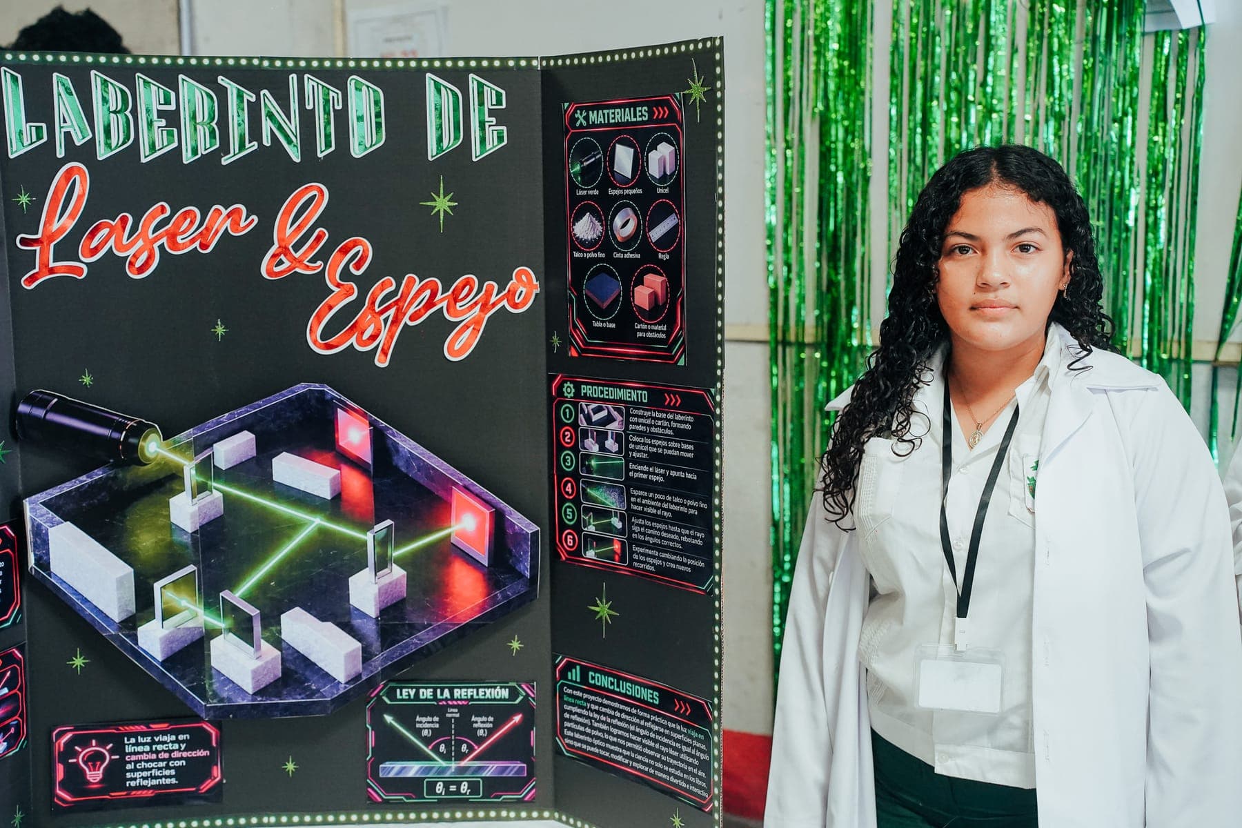 Proyecto estudiantil: laberinto láser